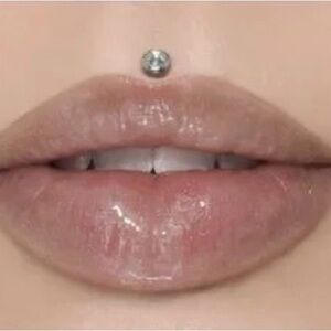 ⭐️NIB Mouthful The Gloss by Jeffree Star!⭐️